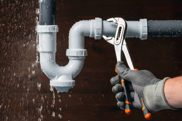 Professional Plumbing technician working in Campbell, TX